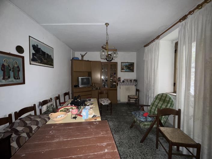 Image No.5-2 Bed Townhouse for sale