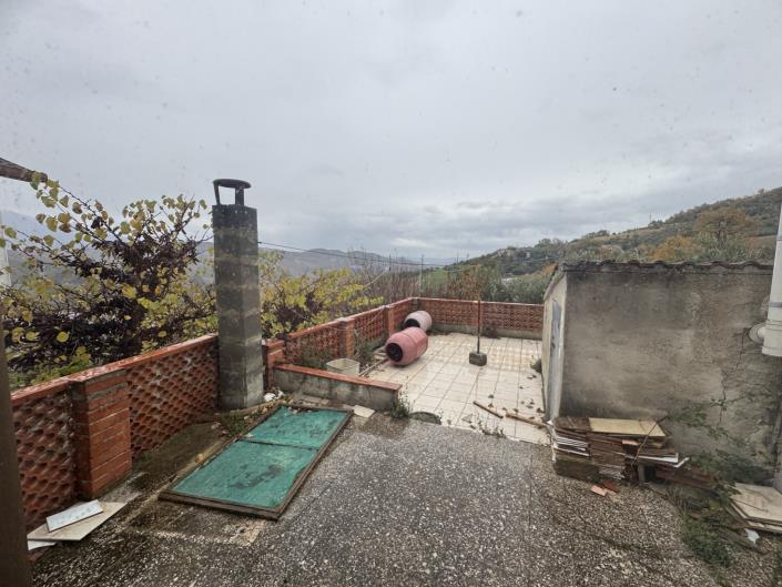 Image No.16-2 Bed Townhouse for sale