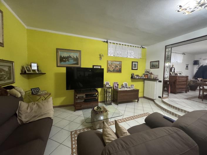 Image No.5-6 Bed Villa / Detached for sale