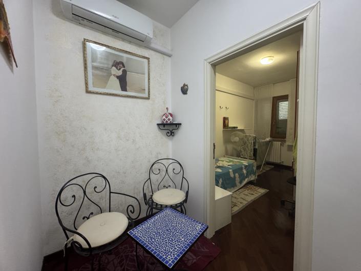 Image No.11-6 Bed Villa / Detached for sale