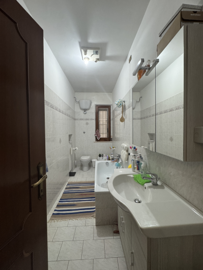 Image No.39-6 Bed Villa / Detached for sale