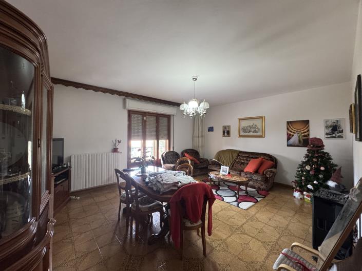 Image No.15-5 Bed Villa / Detached for sale