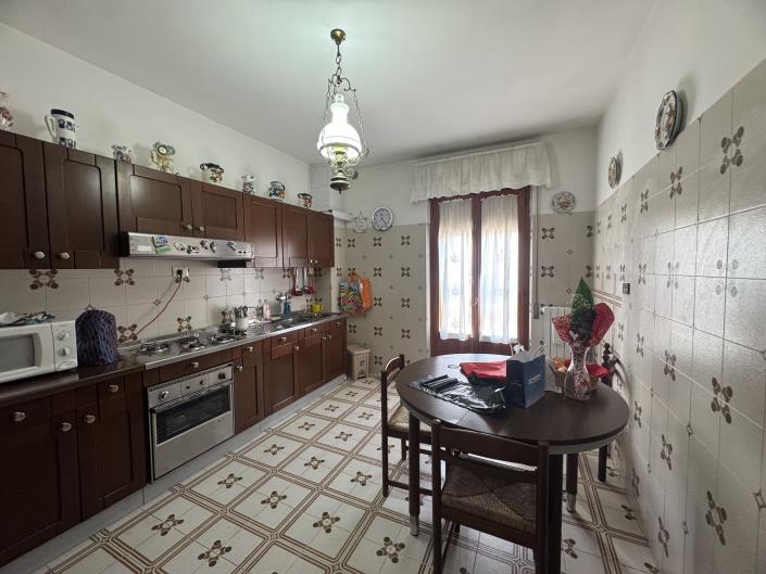 Image No.17-5 Bed Villa / Detached for sale