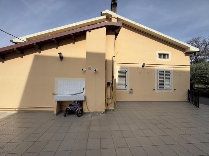 Image No.20-5 Bed Villa / Detached for sale