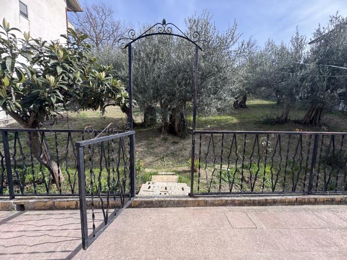 Image No.31-5 Bed Villa / Detached for sale