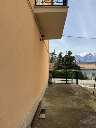 Image No.41-5 Bed Villa / Detached for sale