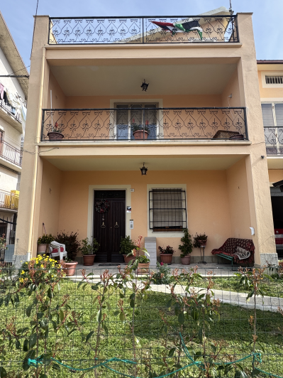 Image No.39-5 Bed Villa / Detached for sale