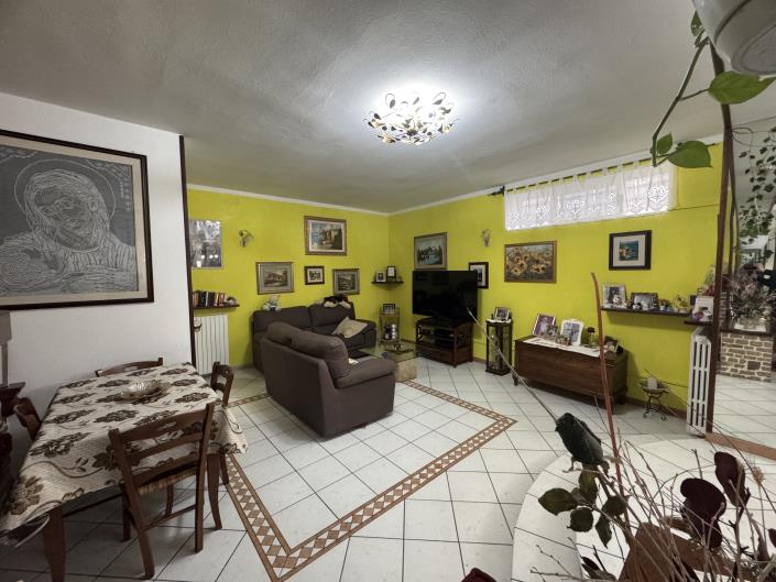 Image No.45-5 Bed Villa / Detached for sale