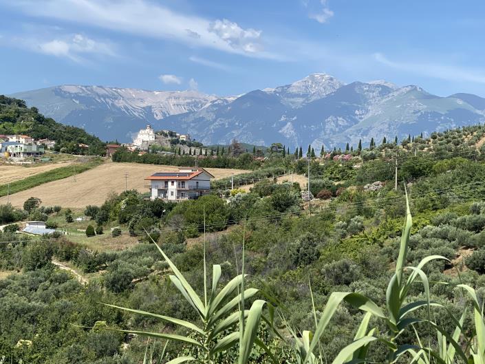 Image No.60-5 Bed Villa / Detached for sale