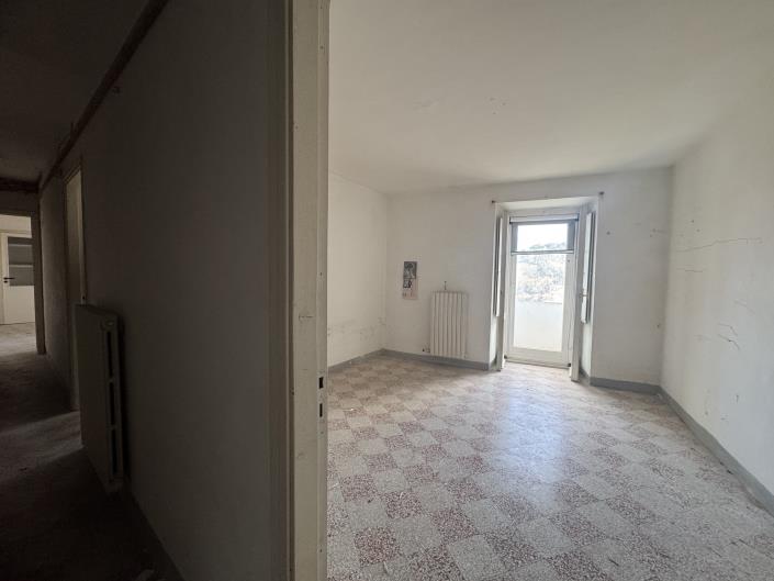 Image No.22-2 Bed Apartment for sale