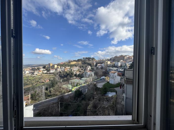 Image No.33-2 Bed Apartment for sale