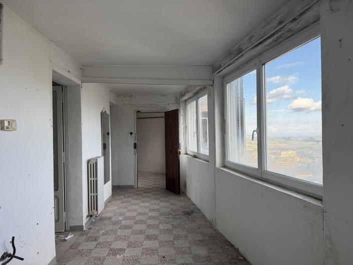 Image No.34-2 Bed Apartment for sale