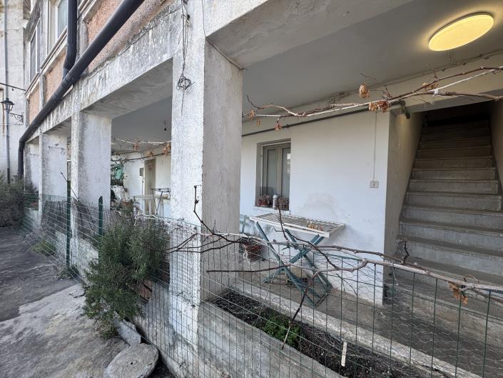 Image No.40-2 Bed Apartment for sale