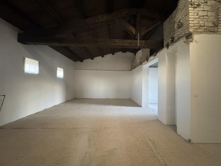 Image No.6-Apartment for sale