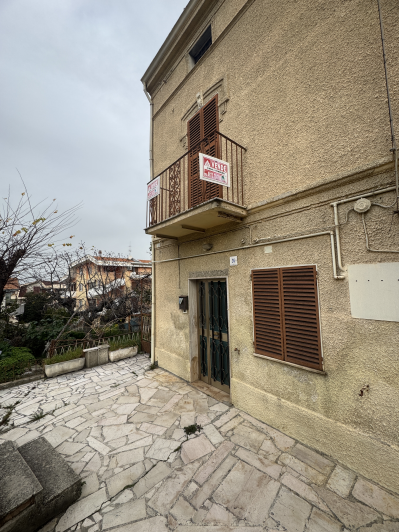 Image No.7-3 Bed Townhouse for sale