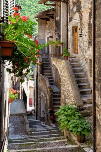 Image No.49-3 Bed Townhouse for sale