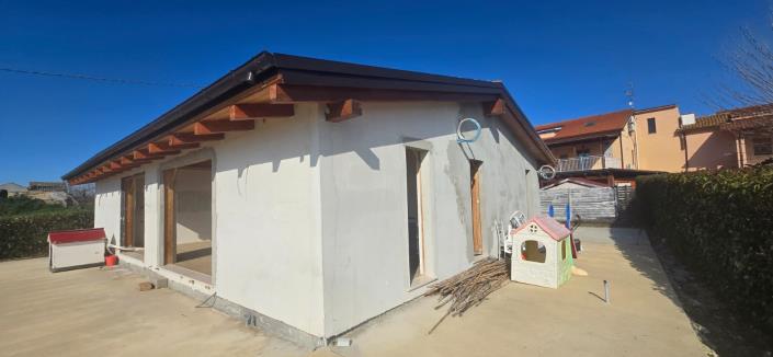 Image No.60-Maison / Villa de 6 chambres à vendre à Pollutri