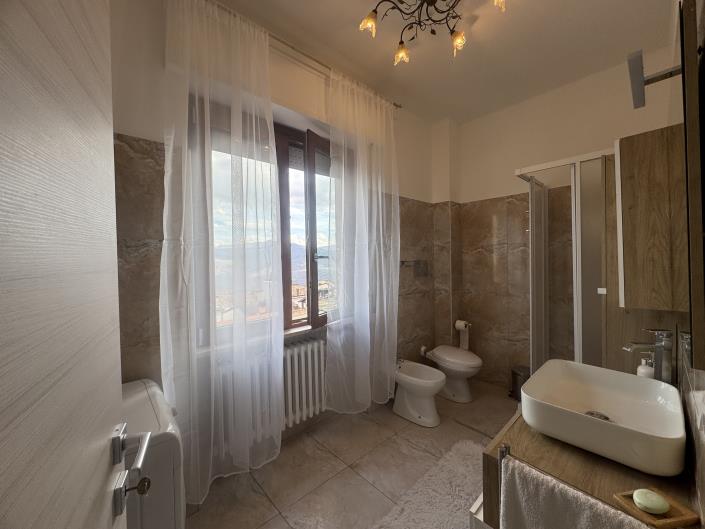 Image No.20-2 Bed Apartment for sale