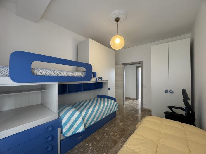 Image No.17-2 Bed Apartment for sale