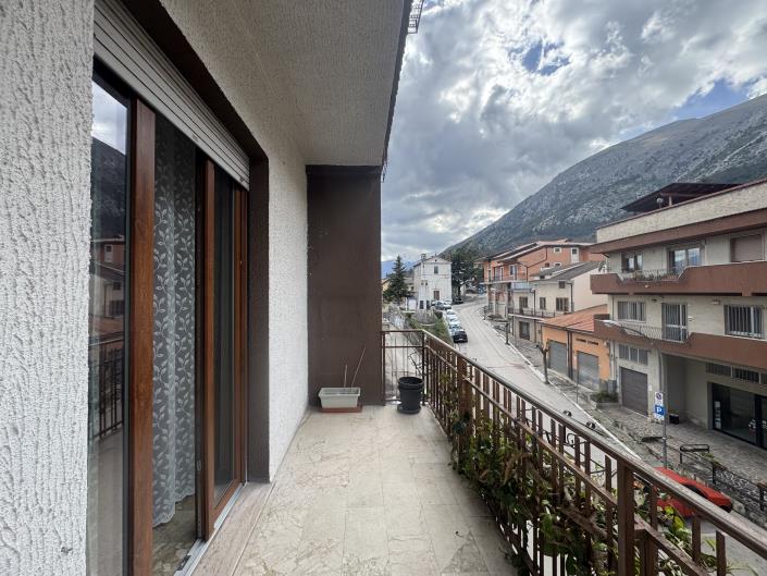 Image No.29-2 Bed Apartment for sale