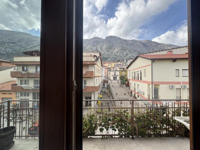 Image No.30-2 Bed Apartment for sale