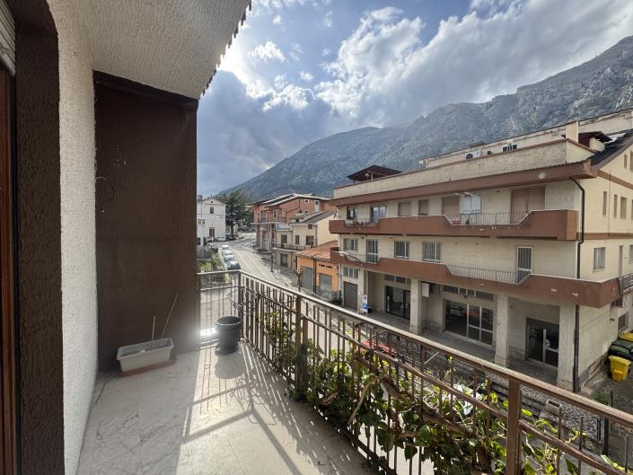 Image No.11-2 Bed Apartment for sale