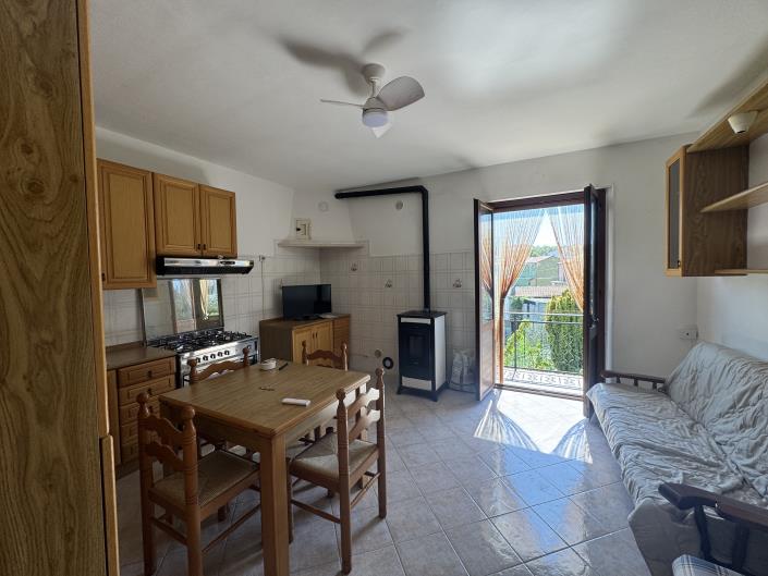 Image No.12-4 Bed Townhouse for sale