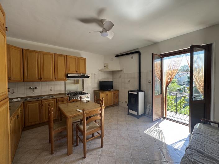 Image No.15-4 Bed Townhouse for sale