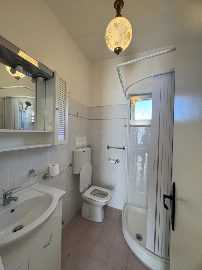 Image No.18-4 Bed Townhouse for sale