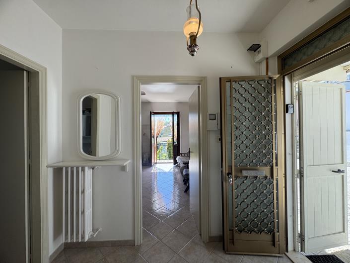 Image No.11-4 Bed Townhouse for sale