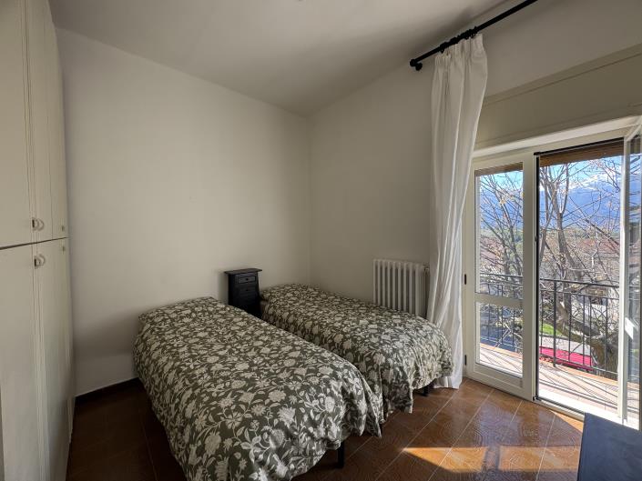 Image No.45-4 Bed Townhouse for sale