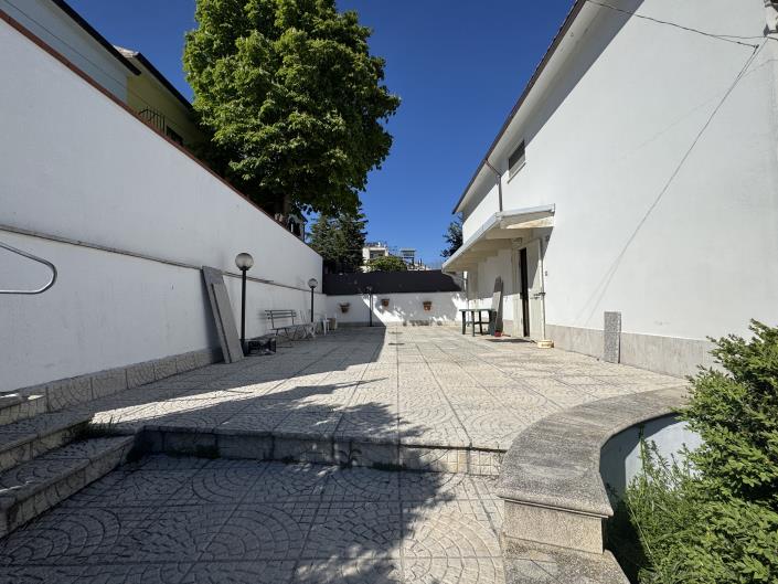 Image No.9-4 Bed Townhouse for sale