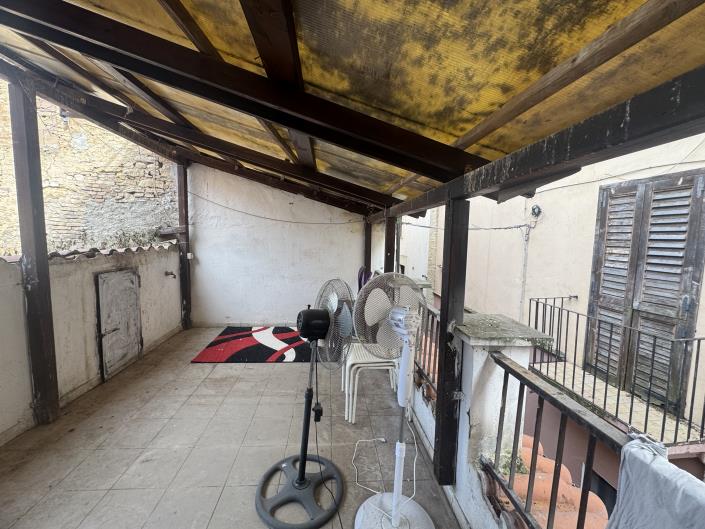 Image No.26-1 Bed Townhouse for sale
