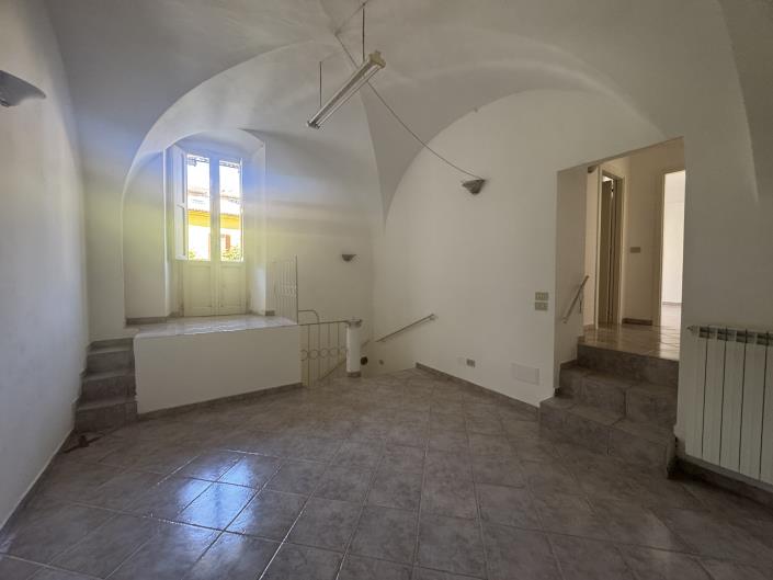 Image No.39-1 Bed Apartment for sale