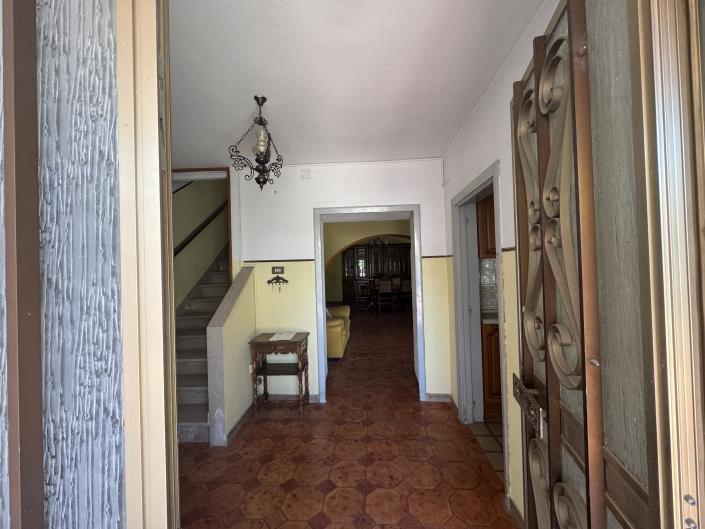 Image No.7-2 Bed Townhouse for sale