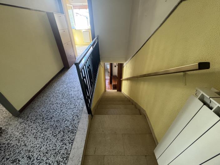 Image No.27-2 Bed Townhouse for sale