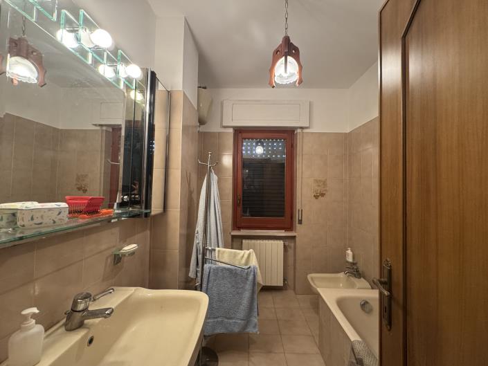 Image No.17-5 Bed Villa / Detached for sale