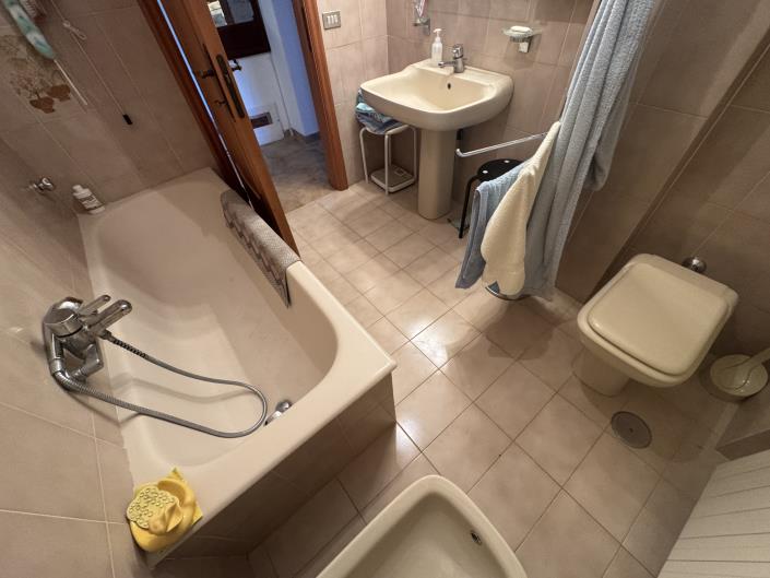 Image No.18-5 Bed Villa / Detached for sale