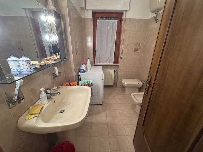 Image No.40-5 Bed Villa / Detached for sale