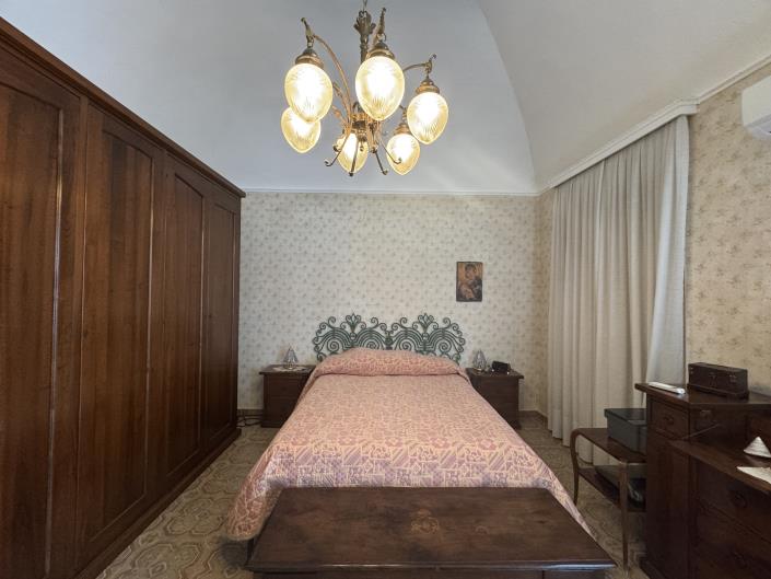 Image No.25-3 Bed Townhouse for sale