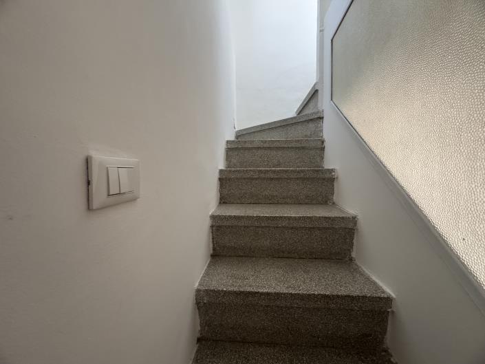 Image No.40-2 Bed Townhouse for sale