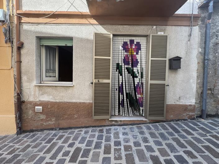 Image No.46-2 Bed Townhouse for sale