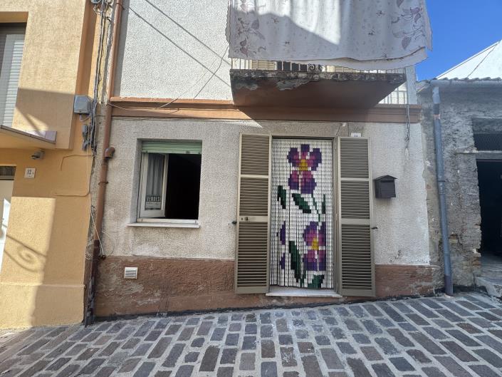Image No.43-2 Bed Townhouse for sale