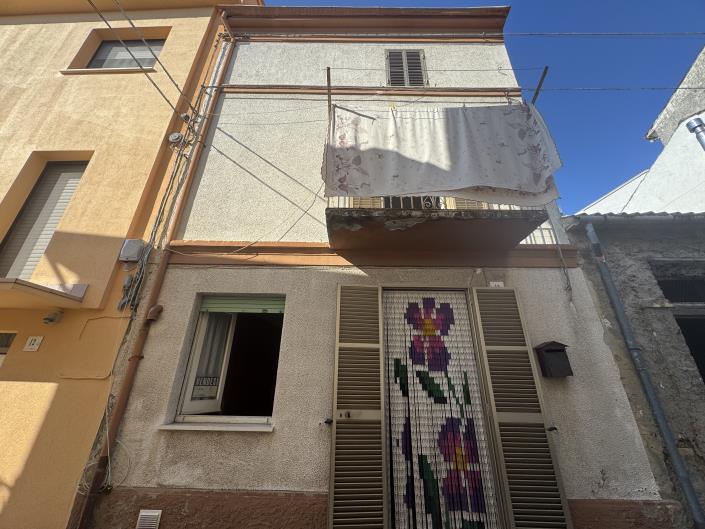 Image No.44-2 Bed Townhouse for sale
