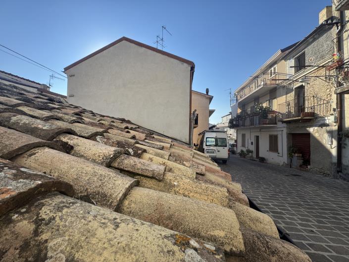 Image No.45-2 Bed Townhouse for sale