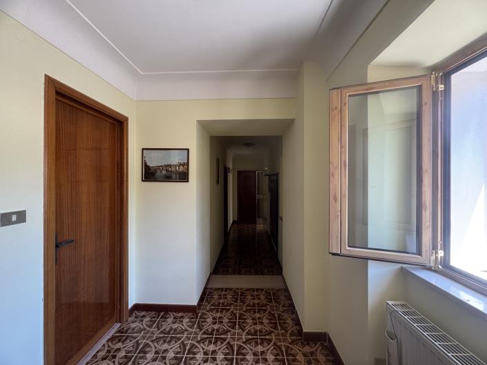Image No.23-5 Bed Villa / Detached for sale