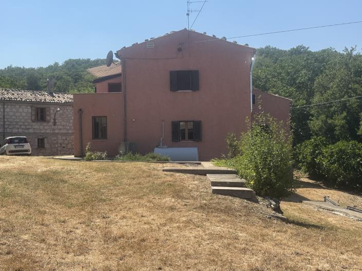 Image No.41-5 Bed Villa / Detached for sale
