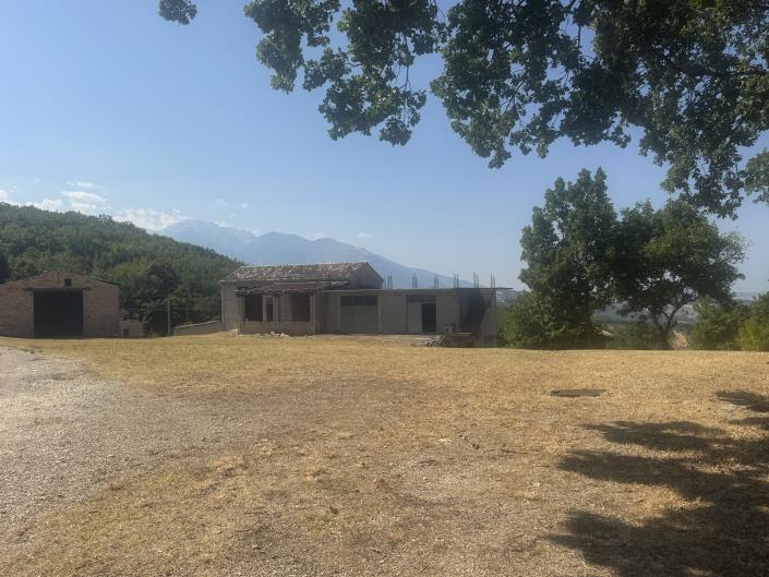 Image No.4-5 Bed Villa / Detached for sale