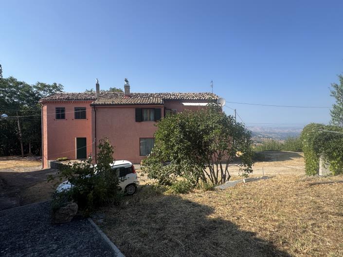Image No.36-5 Bed Villa / Detached for sale