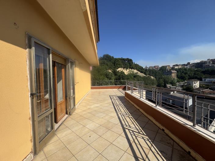 Image No.7-4 Bed Apartment for sale